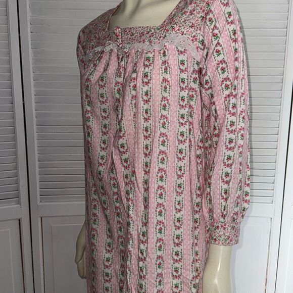 NWOT Vintage 70’s ILGWU Flannel Prairie Nightgown Size Medium - Picture 11 of 13